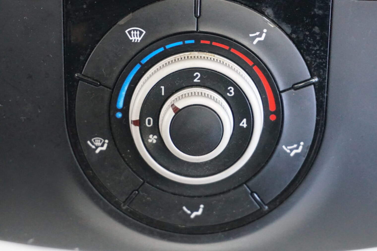 Kia Venga 2010r Panel Nawiewu Klimatyzacji 97250-1pxxx - obrazek 2