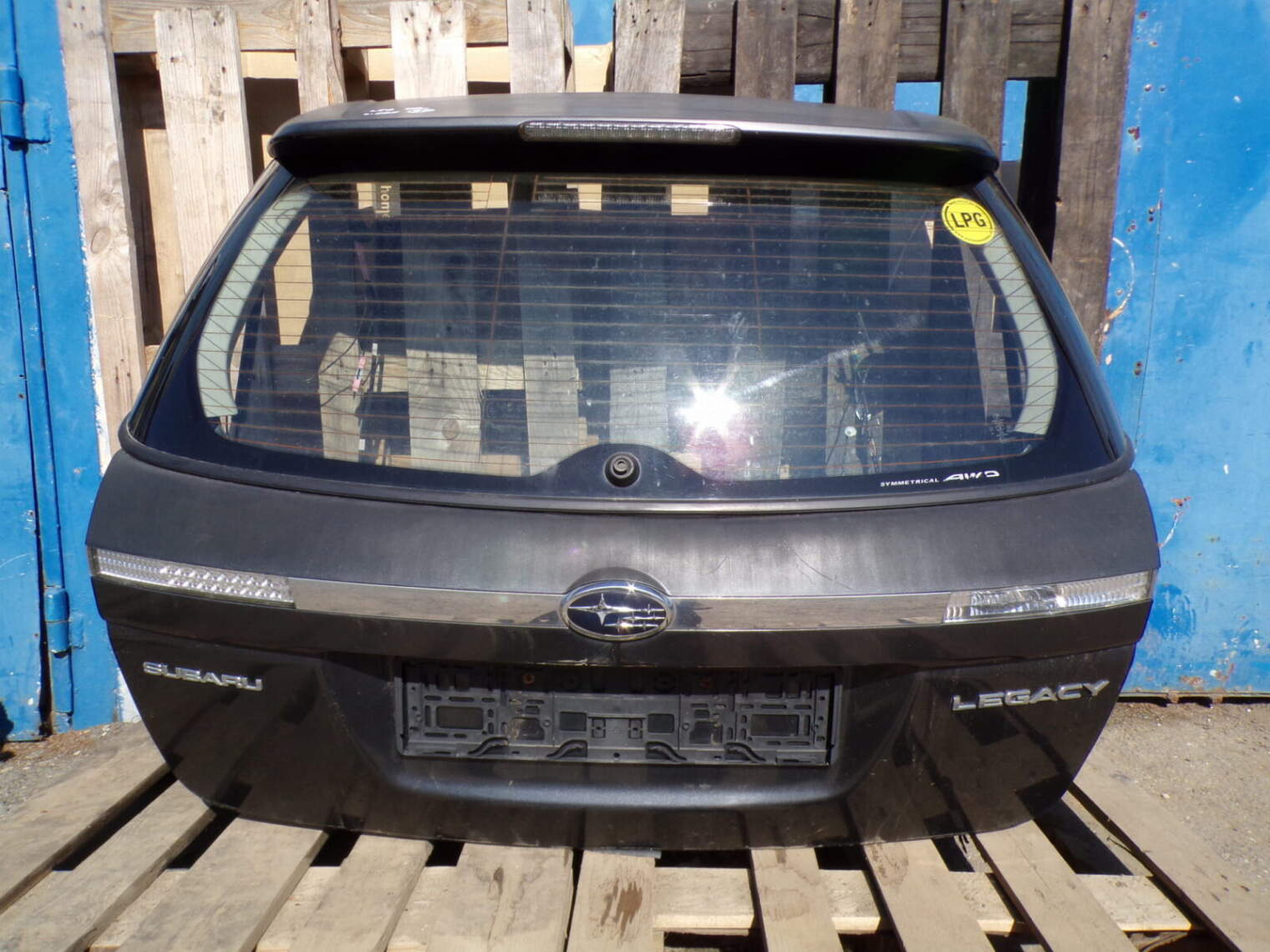 Subaru Legacy 2008r Klapa Szyba Bagażnika Blenda Kołor 65z