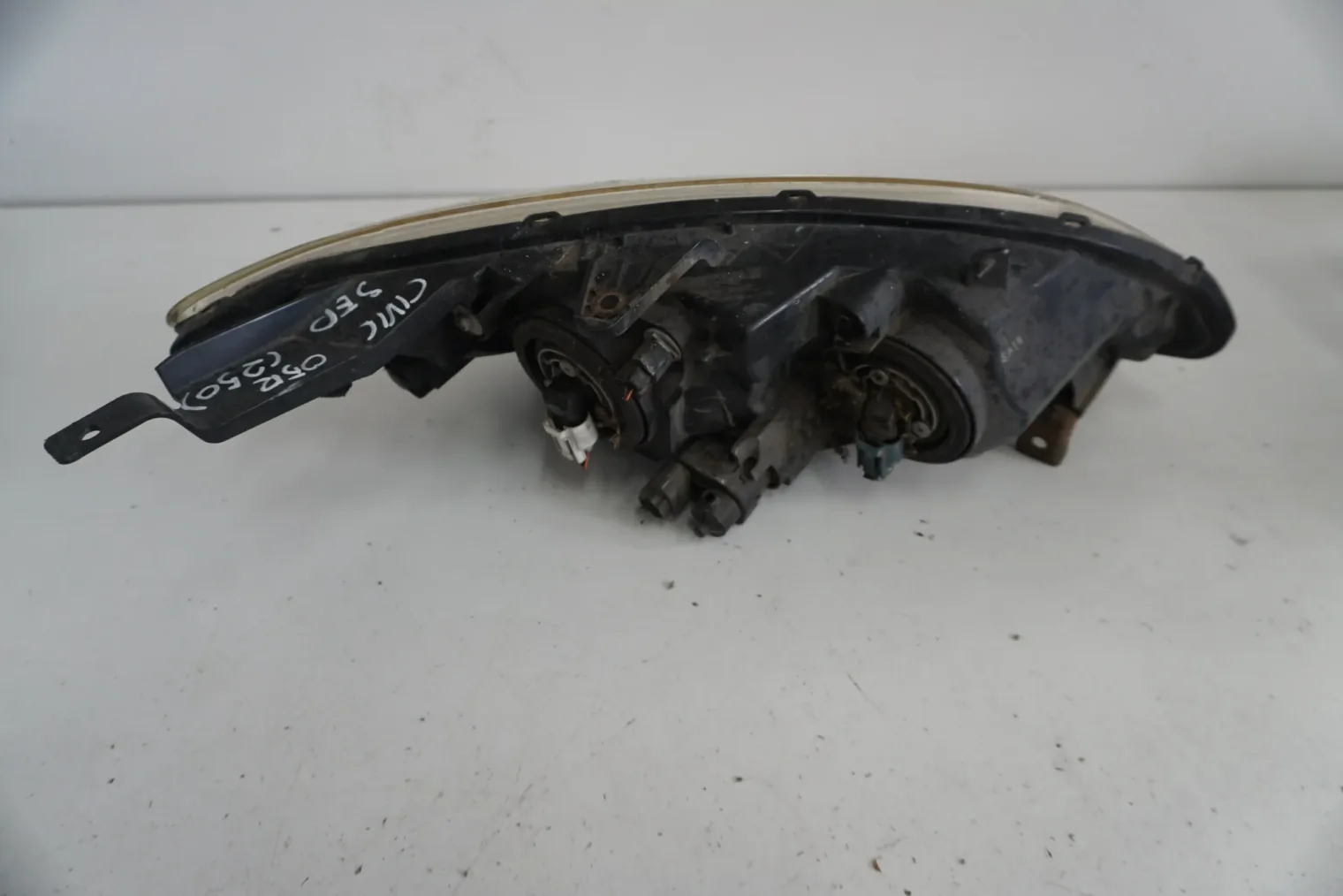 Honda CIVIc VII Sedan 2005r Lampa Lewa Przednia Przód Uk (NR 250) - obrazek 4