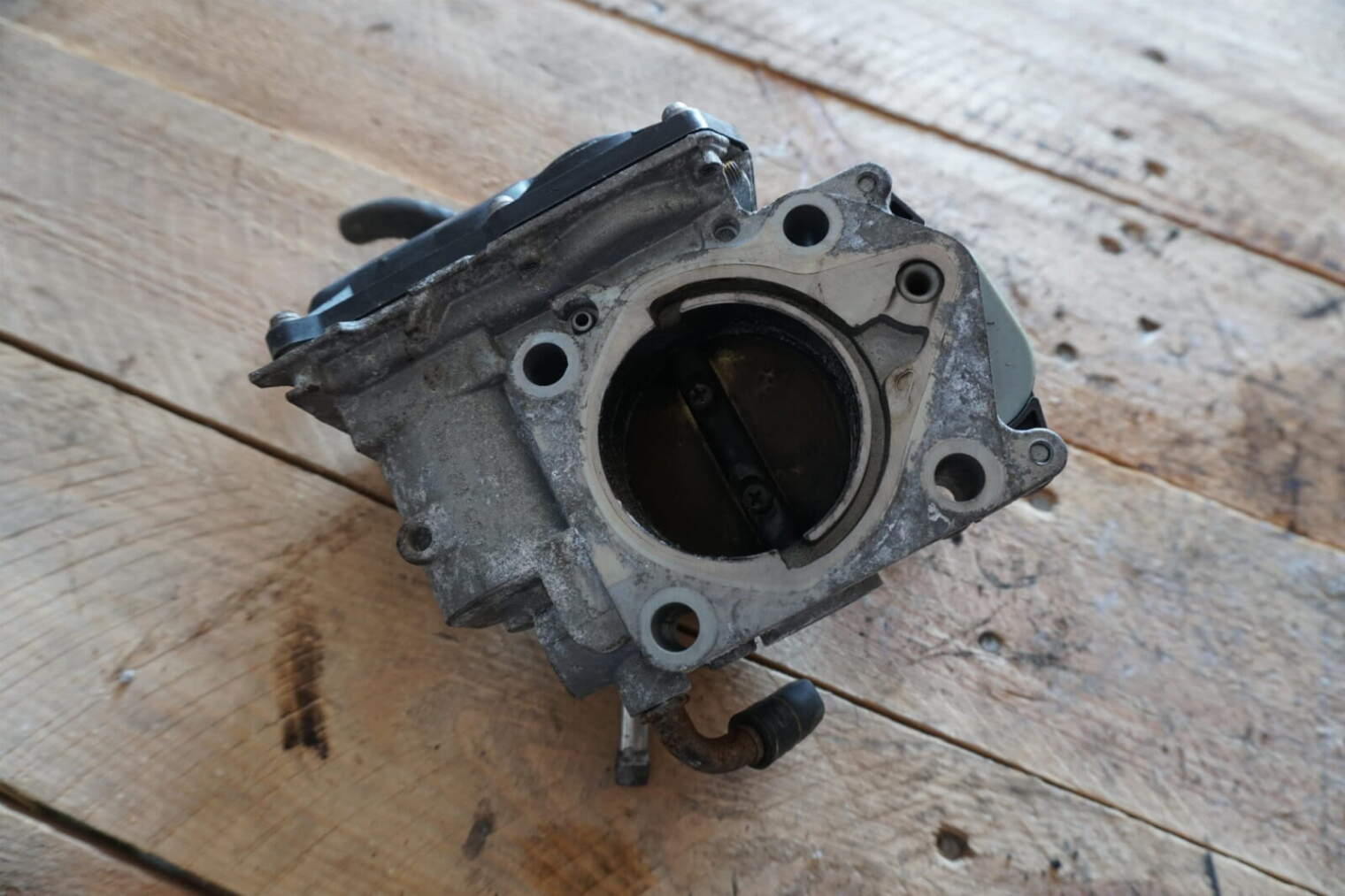 Honda CIVIc VIII Ufo Przepustnica 136200-7000 1.8b - obrazek 3