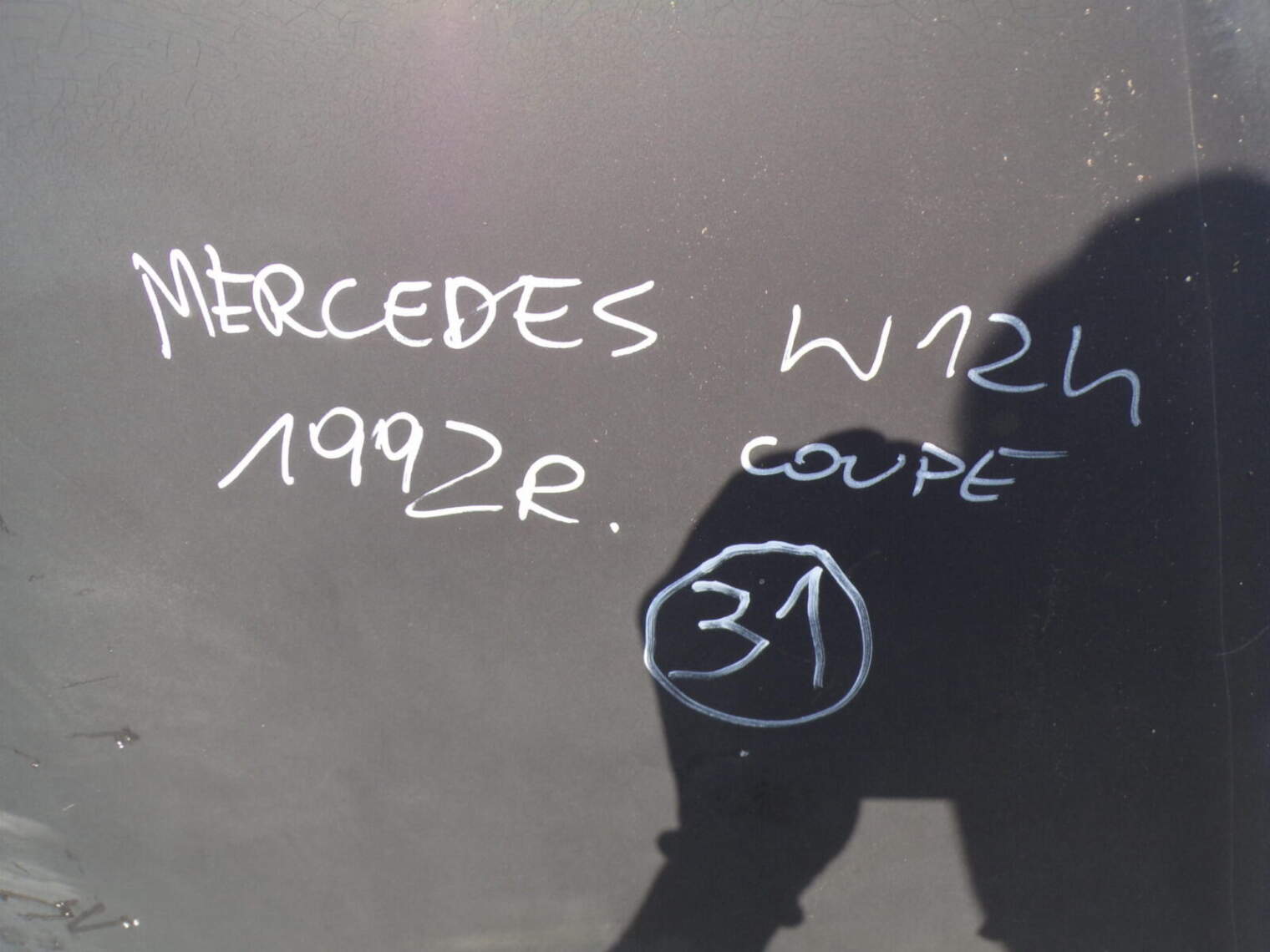 Mercedes Benz W124 Coupe Maska Atrapa - obrazek 2