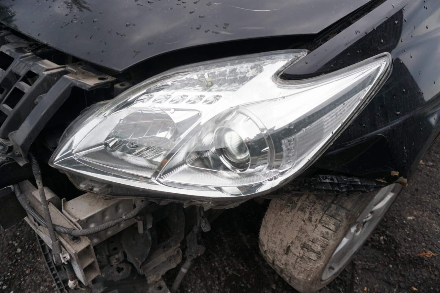 Toyota Prius III W3 Lampa Lewa Przednia Uk