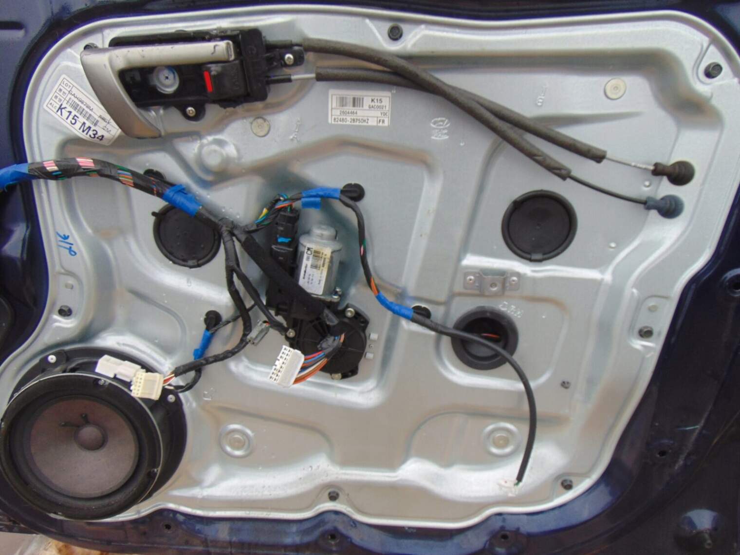 Hyundai Santa Fe II 5q Drzwi Prawy Przód 2011r - obrazek 8