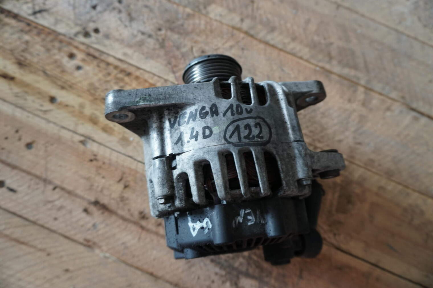 Kia Venga Alternator 37300-2a600