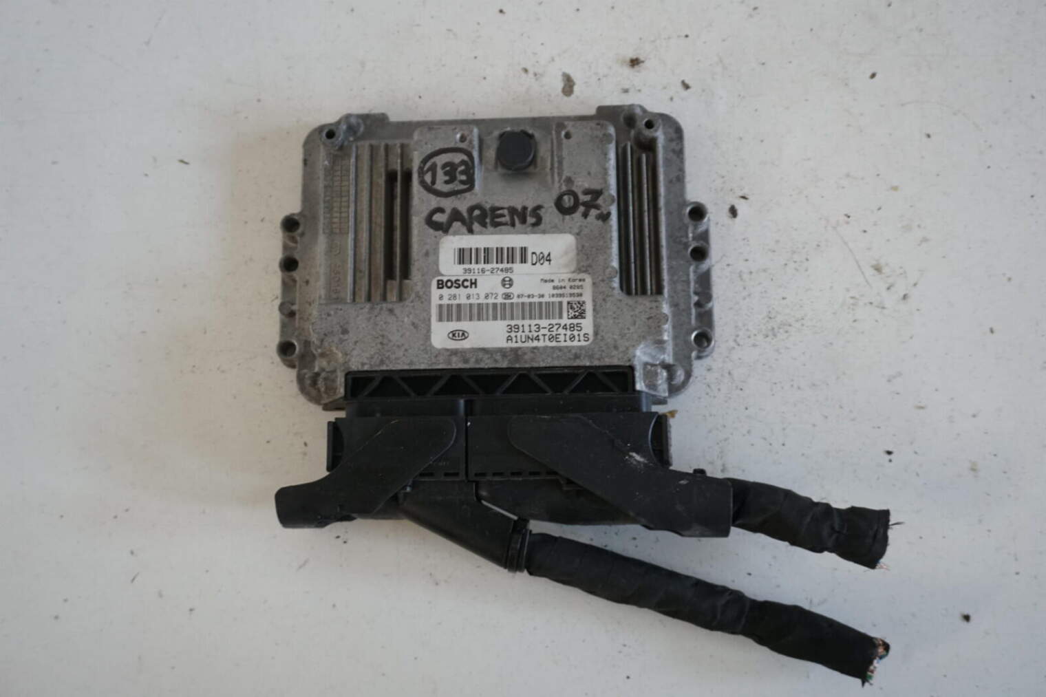 Kia Carens Sterownik Silnika 39116-27485