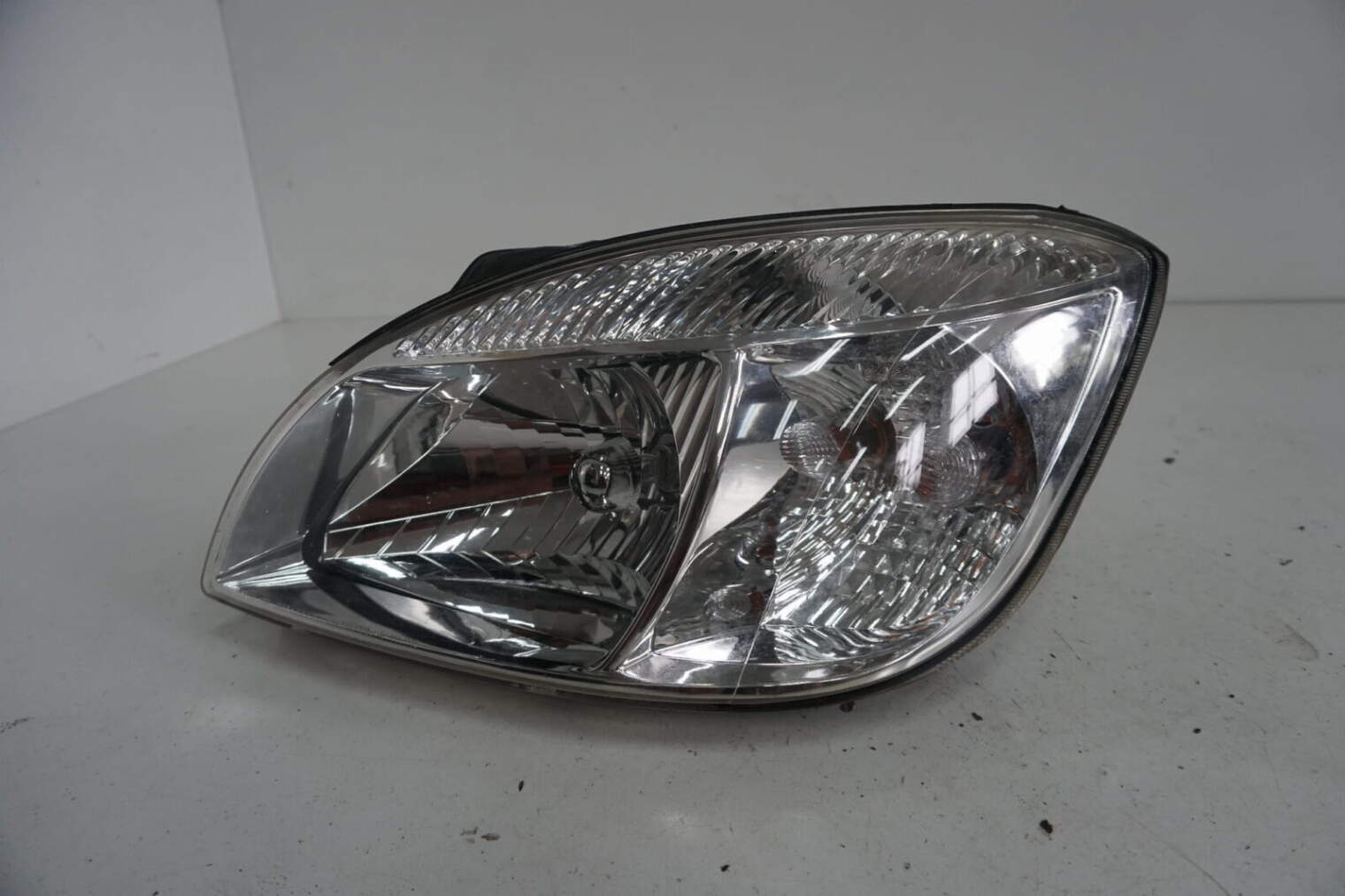 Kia Rio 2006r Lampa Lewy Przód Uk Numer 109