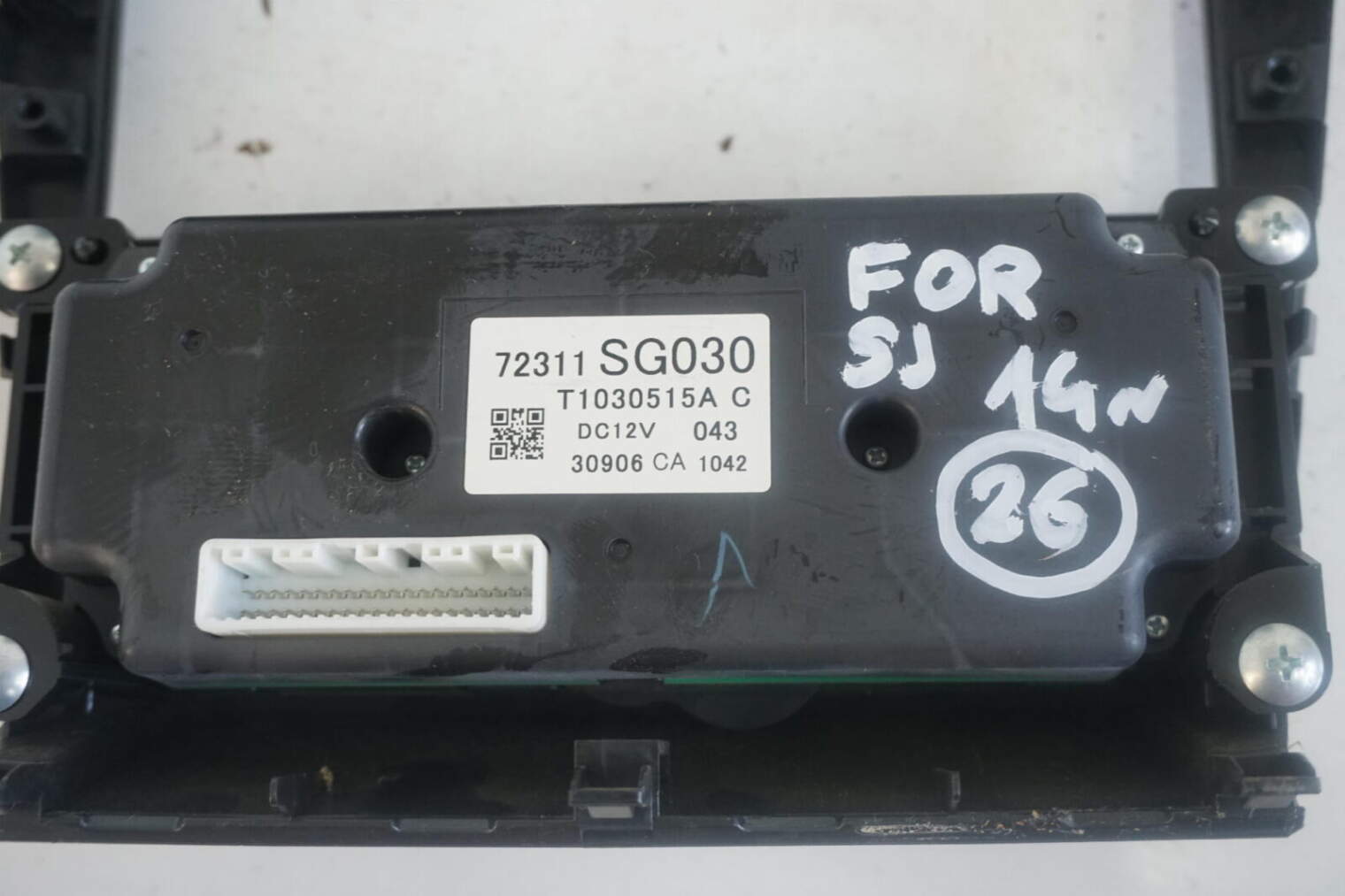 Subaru Forester IV Sj Przełączniki Panel Sterowania 72311sg030 - obrazek 4