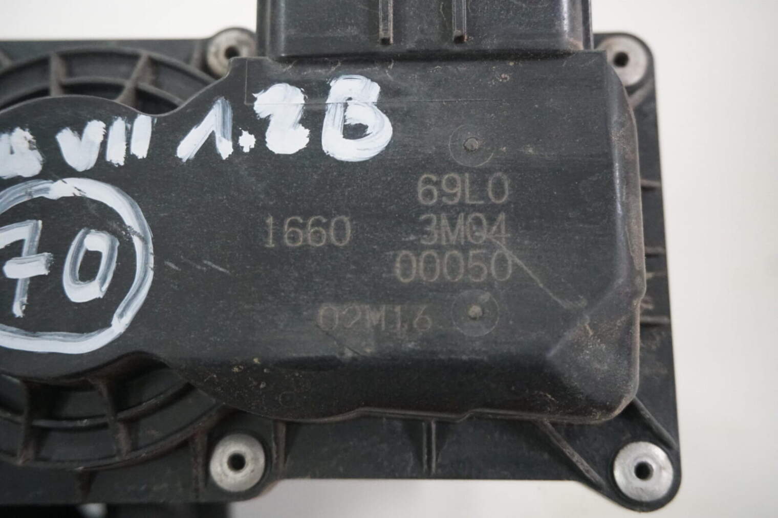 Suzuki Swift Mk7 Przepustnica 69l0 02m16 - obrazek 3