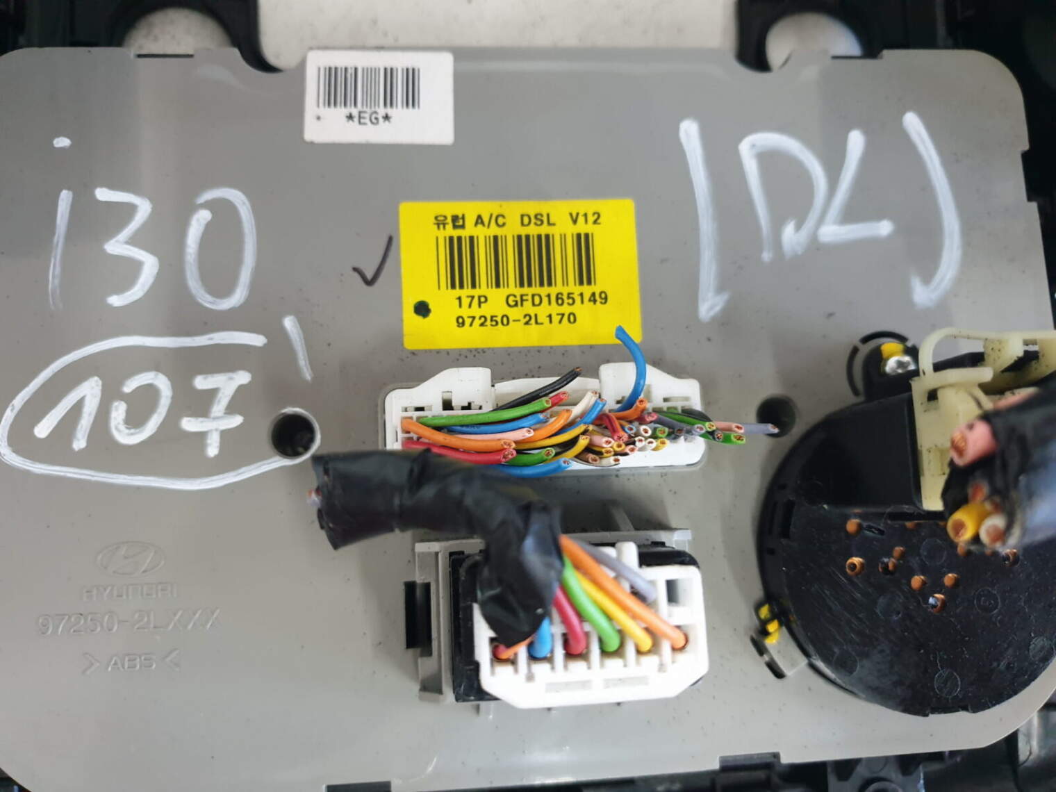 Hyundai I30 I Fd Panel Klimatyzacji Ramka Radia 97250-2lxxx 97250-2l170 (NR 107) - obrazek 5