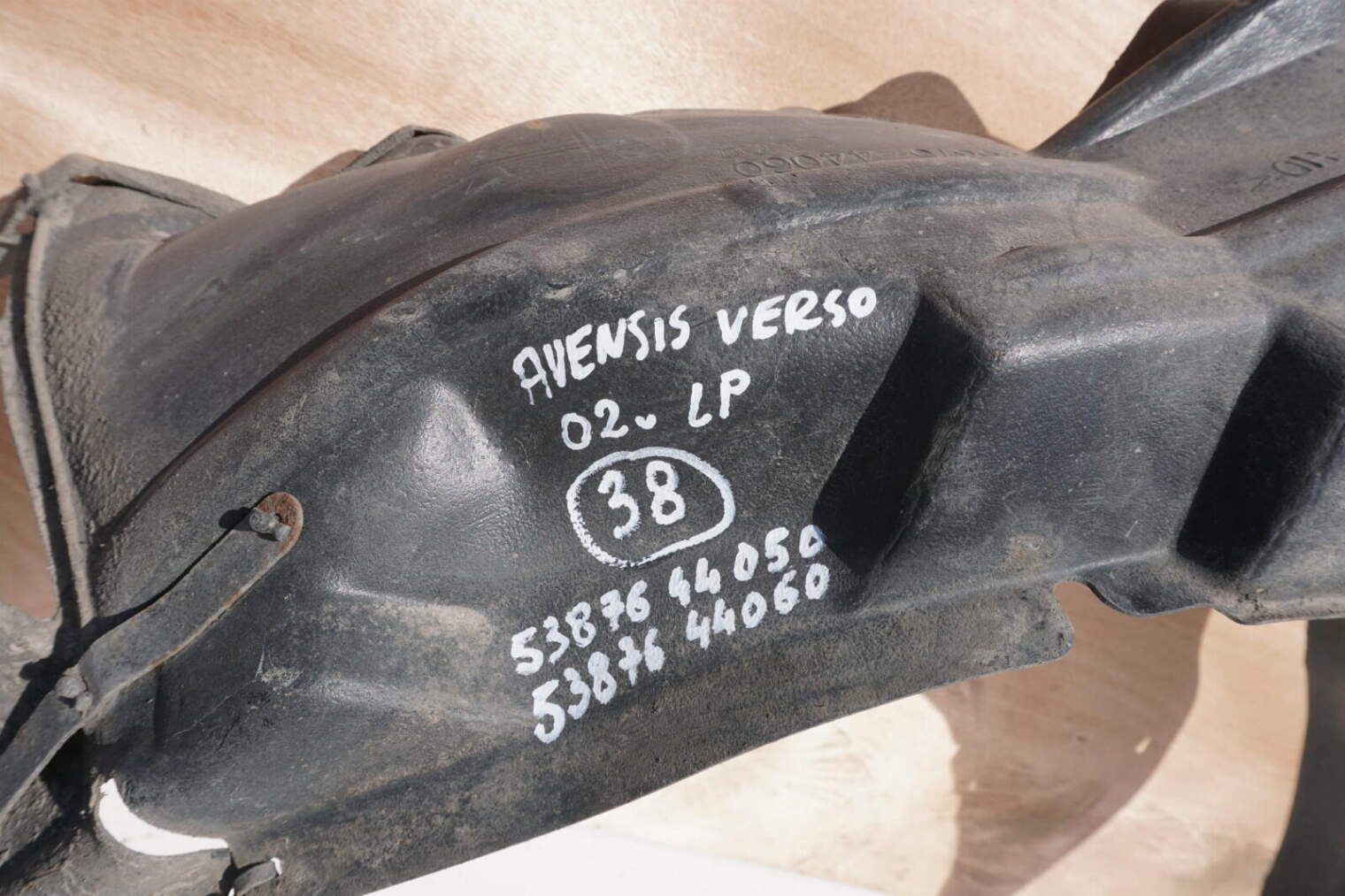 Toyota Avensis Verso 2002r Nadkole Lewe Przednie 53876-44050 53876-44060 - obrazek 4