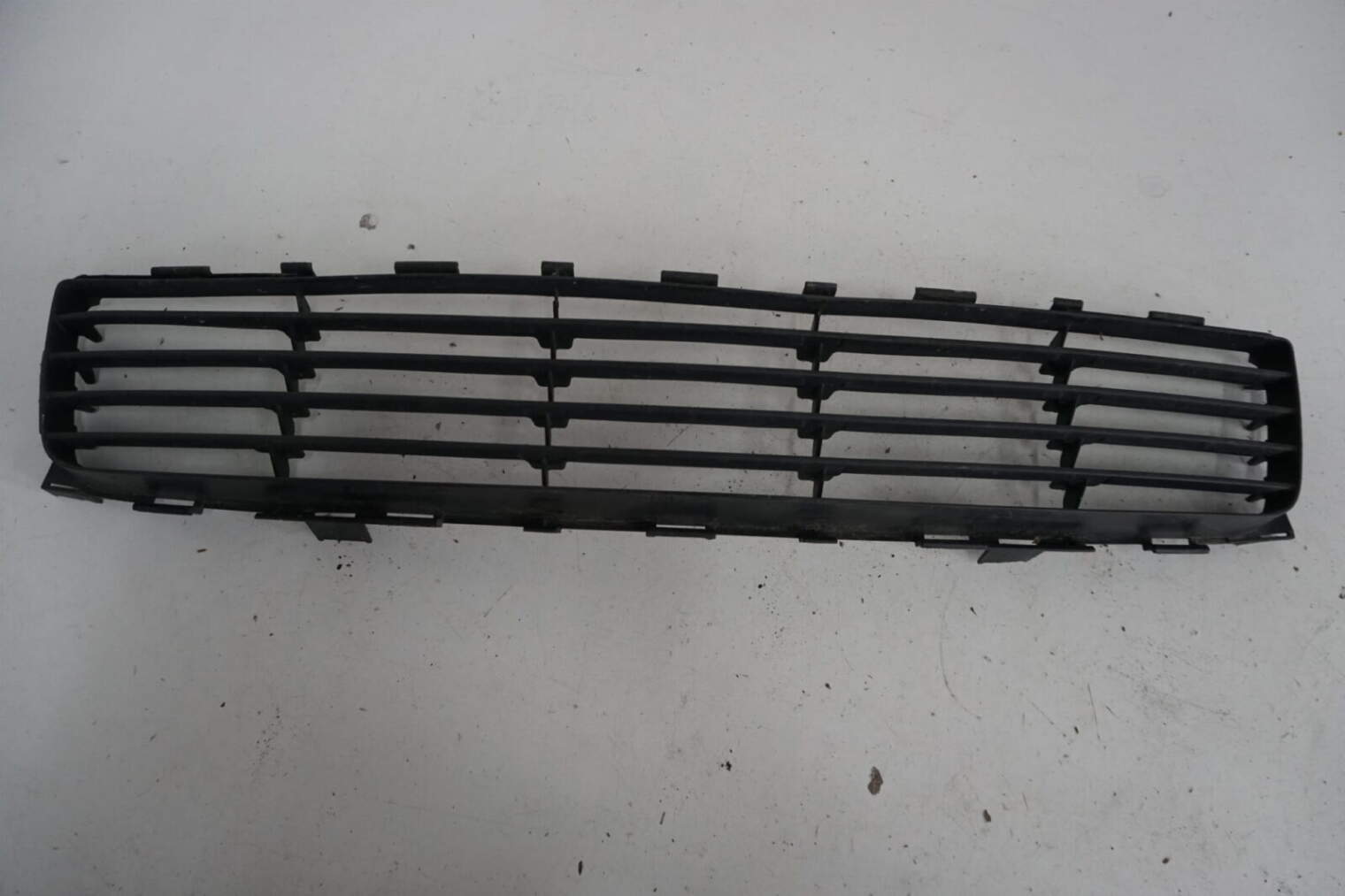 Toyota Auris I Kratka Zderzaka Środkowa 53112-02080