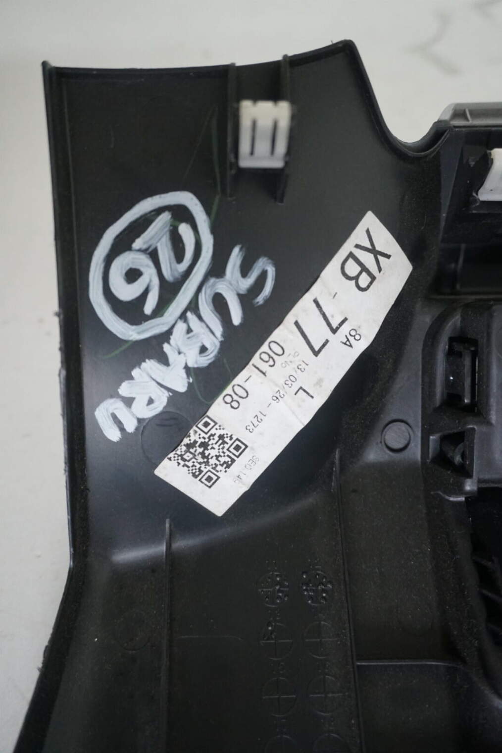 Subaru Forester Sj IV Guzik Podnoszenia Klapy Bagażnika Nr.26 - obrazek 4
