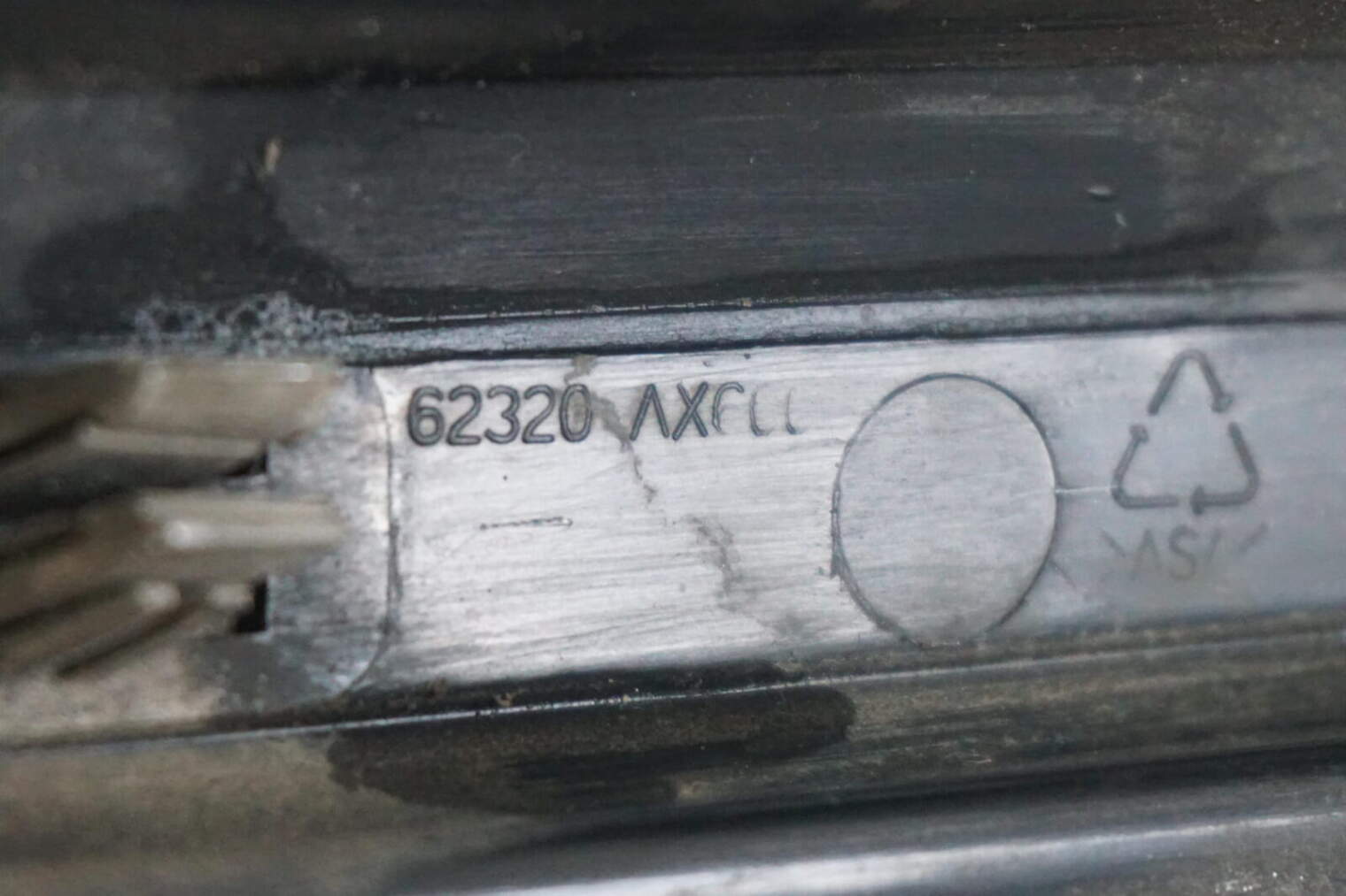 Nissan Micra K12 Atrapa Grill Zaślepka Prawa 62320-Ax600 - obrazek 3