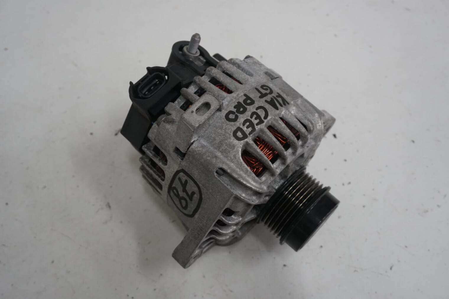 Kia Pro Ceed 1.6gt Alternator 37300-2b760 T-Gdi