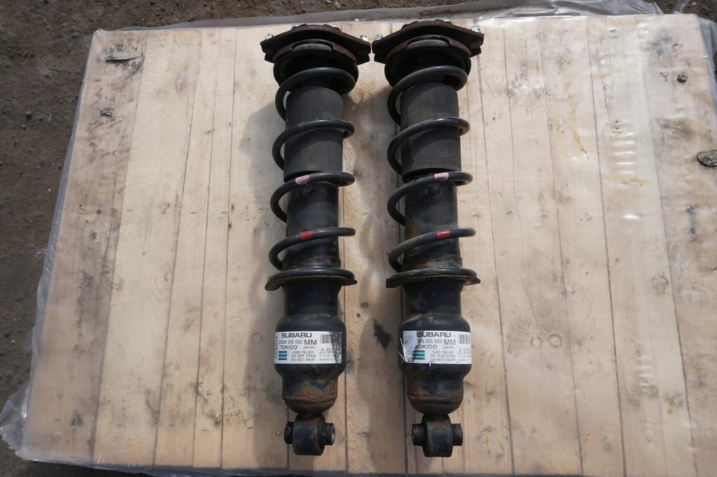 Subaru Forester Sj IV Amortyzatory Tylne 20365sg052 Sprezyny