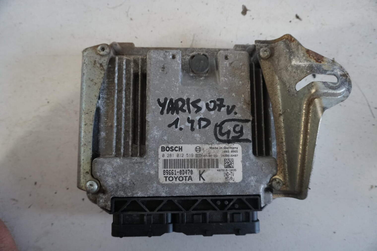 Toyota Yaris II Sterownik Silnika 89661-0d470