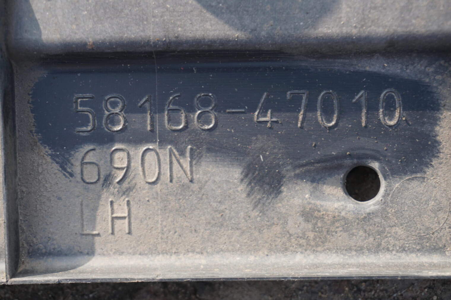 Toyota Prius II Osłony Dolne 51442-47021 58228-47010 53286-47010 53289-47010 - obrazek 9