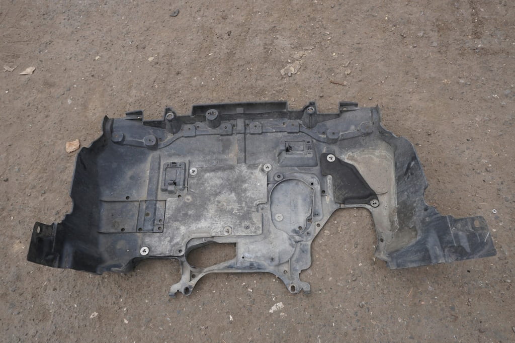 Subaru Forester Sh 2.0b Osłona Pod Silnik Dolna - obrazek 3