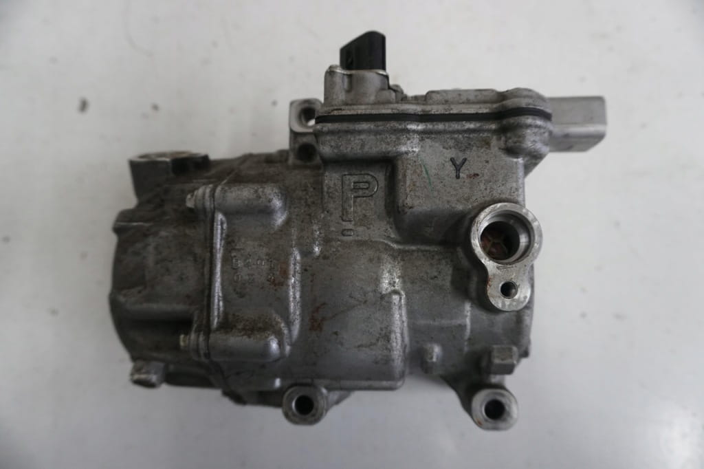 Toyota Auris 2 II 1.8 Hybrid Lexus Ct200 Kompresor Klimatyzacji 042200-0420