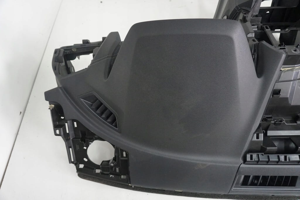 Subaru Impreza Liftback Gt Konsola Deska Rozdzielcza 66040fl000 - obrazek 8