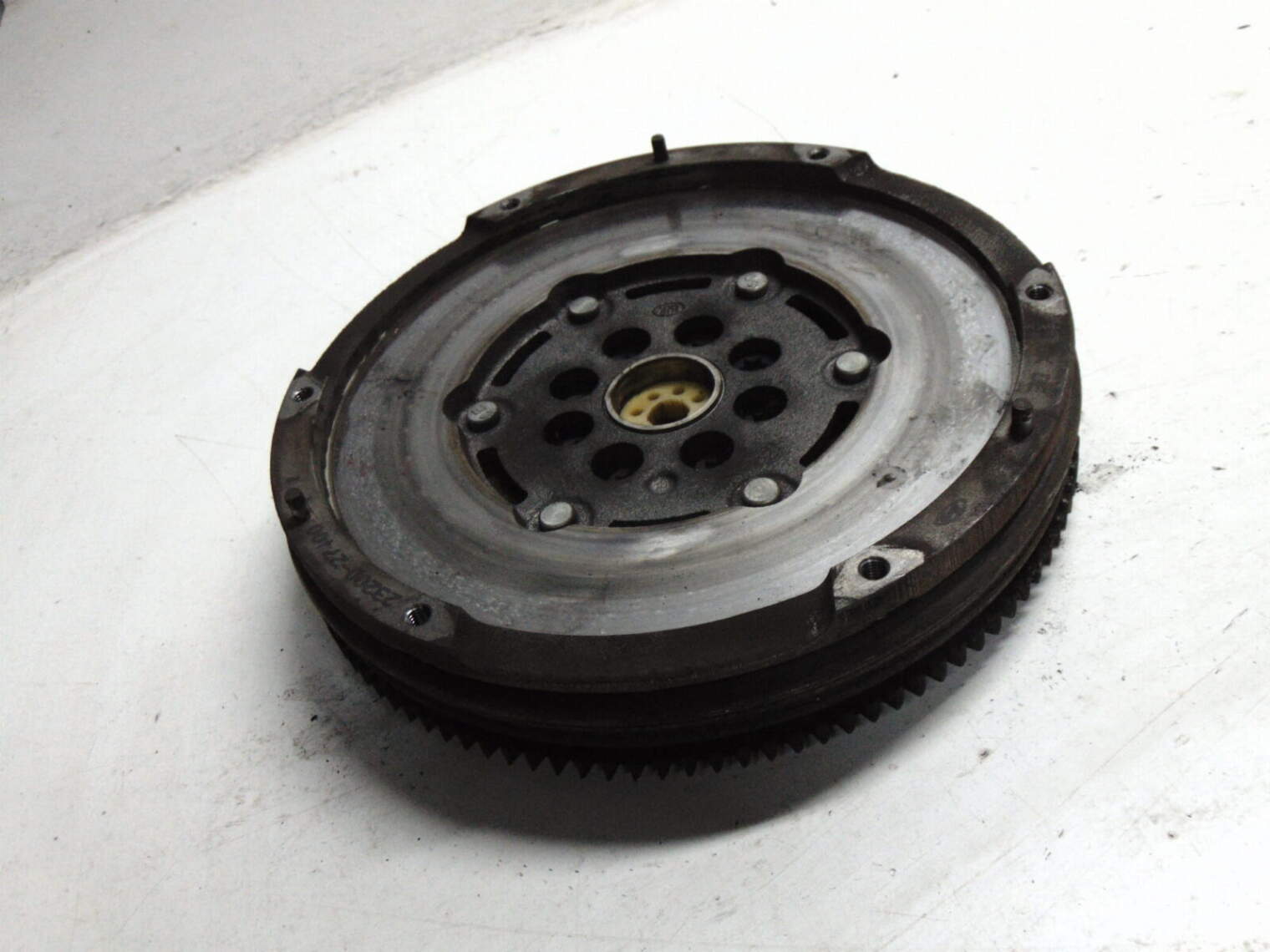HYUNDAI TUCSON 2007R 2.0D SPRZEGLO KOLO DWUMASOWE TARCZA - obrazek 3