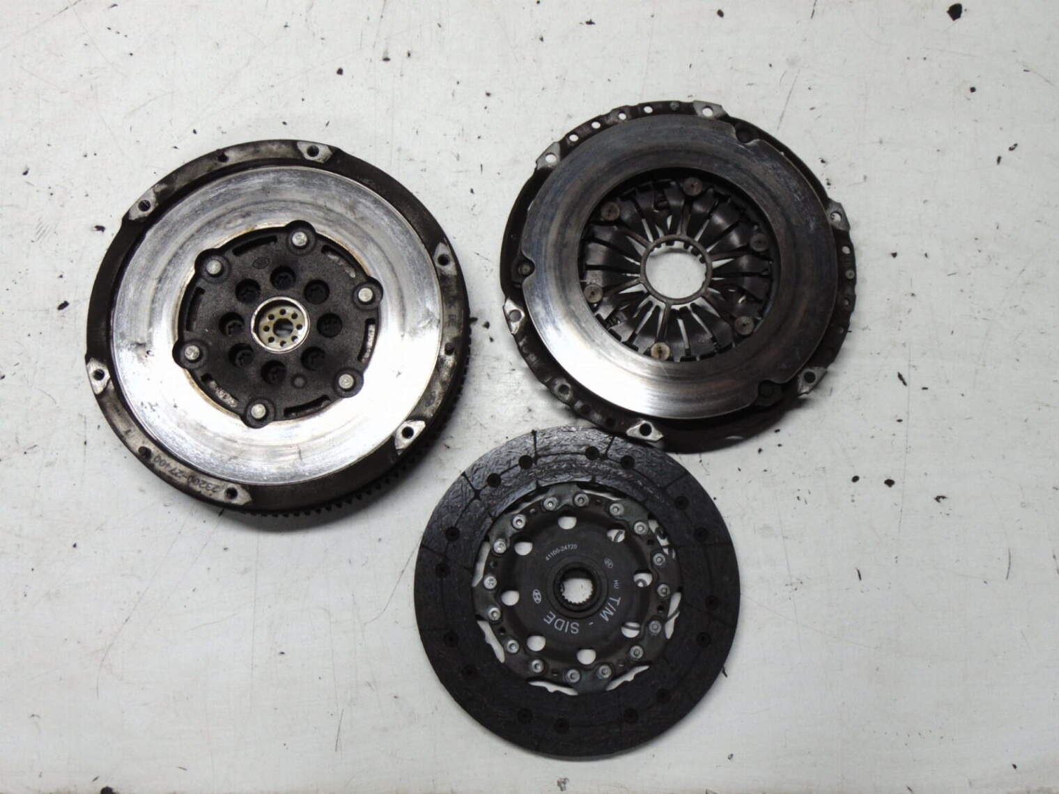 HYUNDAI TUCSON 2007R 2.0D SPRZEGLO KOLO DWUMASOWE TARCZA - obrazek 4
