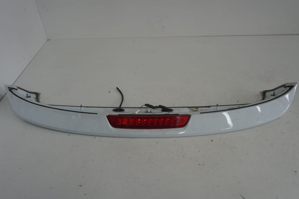 Hyundai IX35 Spoiler Klapy Bagażnika 87210-2y000 Tcw SWIATŁO STOP