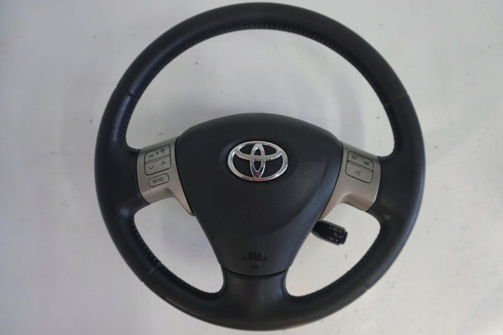 Toyota Auris I Kierownica Multifunkcyjna Poduszka Skóra