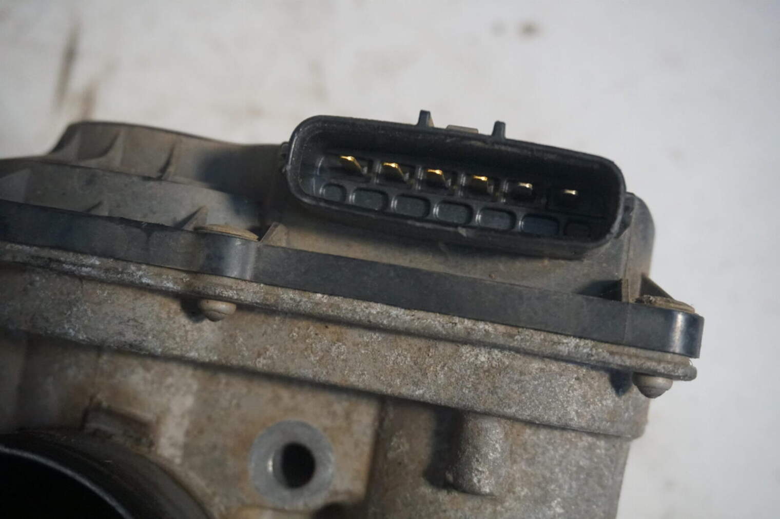 Mazda 2 Przepustnica Powietrza Zj3813640 K4238 - obrazek 3