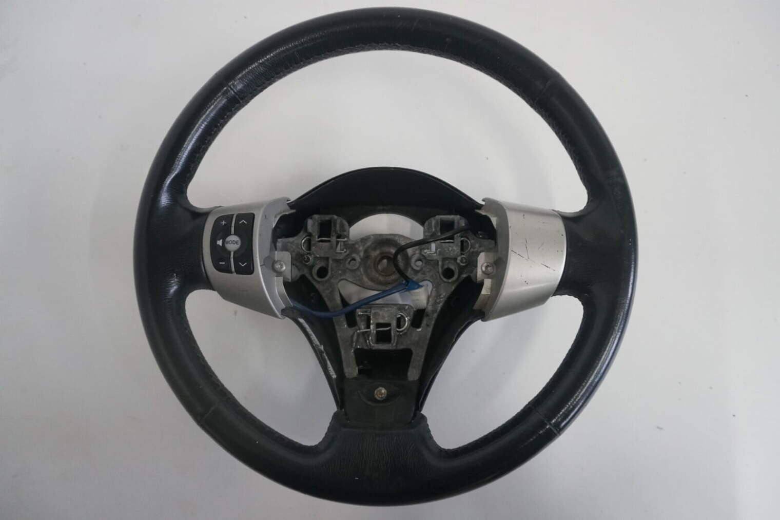 Toyota Yaris II Kierownica 305460899fkaac