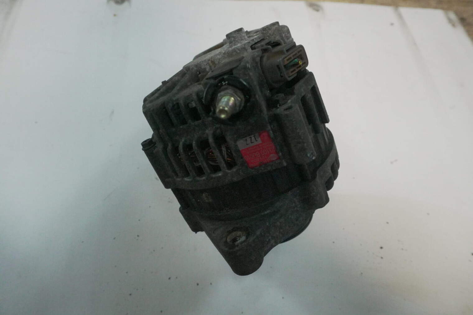 Nissan Almera N16 Alternator 23100bu010 - obrazek 2