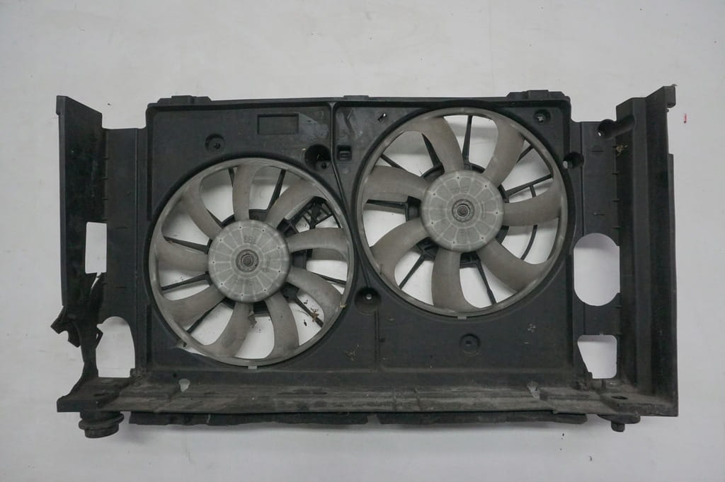 Toyota Prius III Wentylatory Chłodnicy 100222-1374 16363-7020 16369-97010