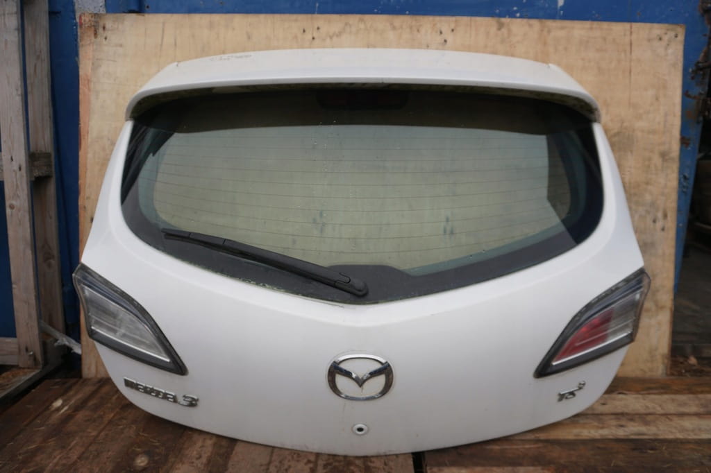 Mazda 3 Bl Klapa Bagażnika 34k Szyba Biała Nr.48