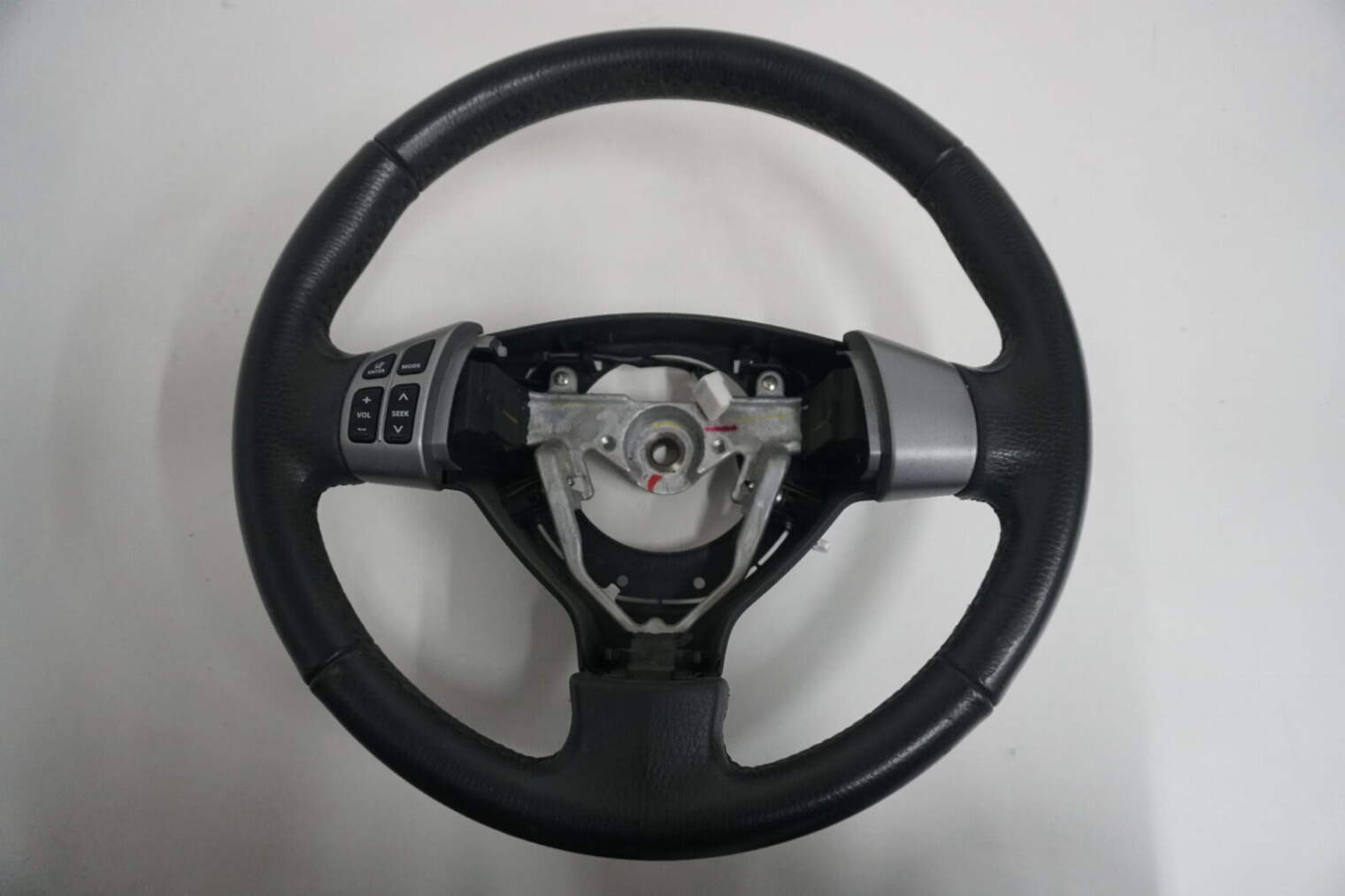 Suzuki Swift Mk6 III Kierownica Skóra Nr.41