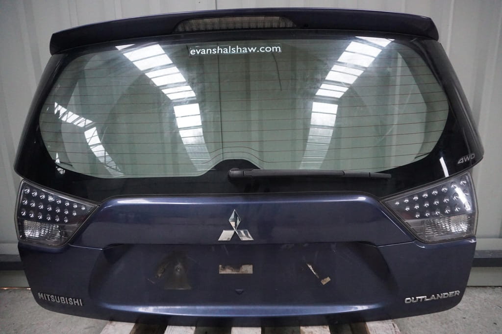 Mitsubishi Outlander II Klapa Bagażnika T65 Szyba Lampy