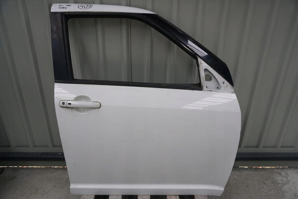 Suzuki Swift Mk6 III Drzwi Prawe Przednie 26u Nr.409