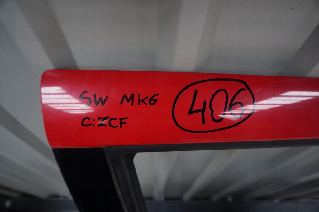 Suzuki Swift Mk6 III Drzwi Prawe Przednie Zcf Czerwone Szyba Nr.405 - obrazek 2
