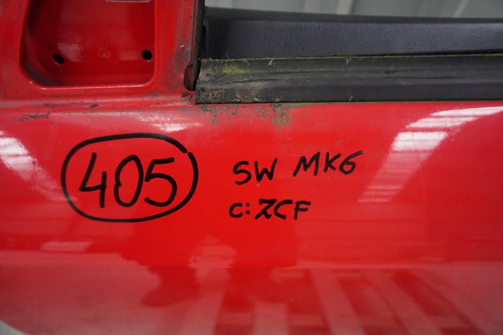 Suzuki Swift Mk6 III Drzwi Lewe Przednie Zcf Czerwone Szyba Nr.405 - obrazek 2