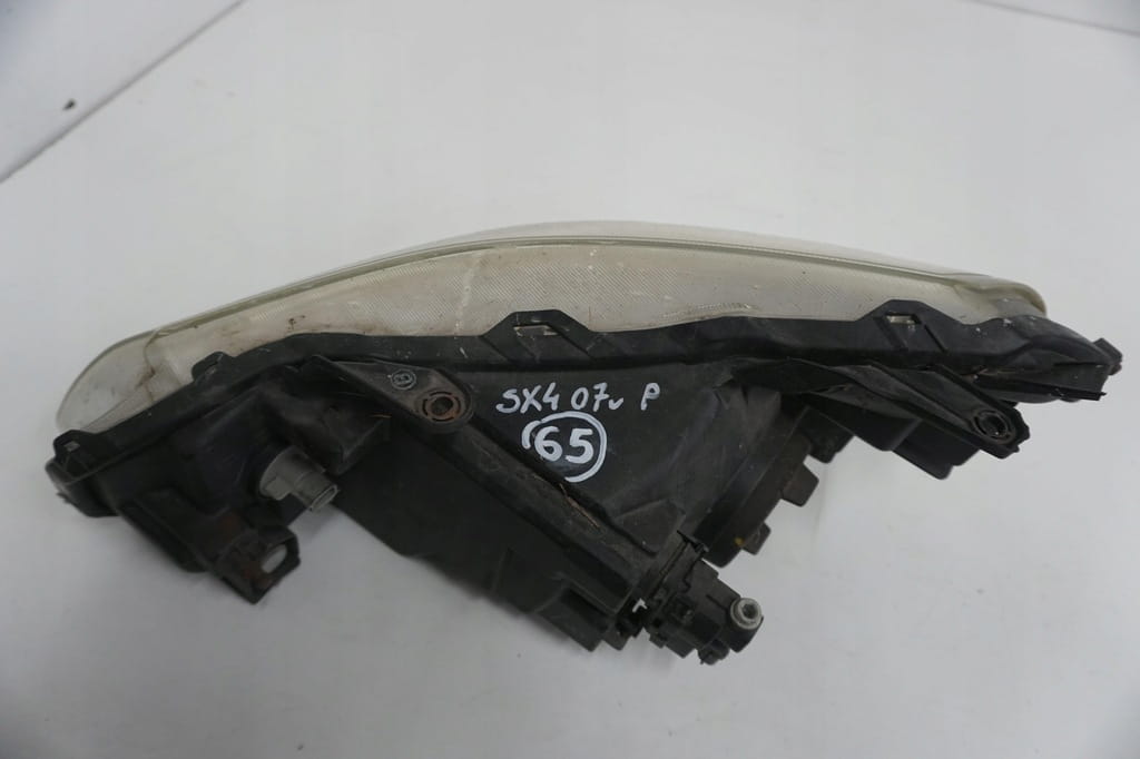Suzuki Sx4 Sx-4 Lampa Prawa Przednia Uk Silniczek - obrazek 4