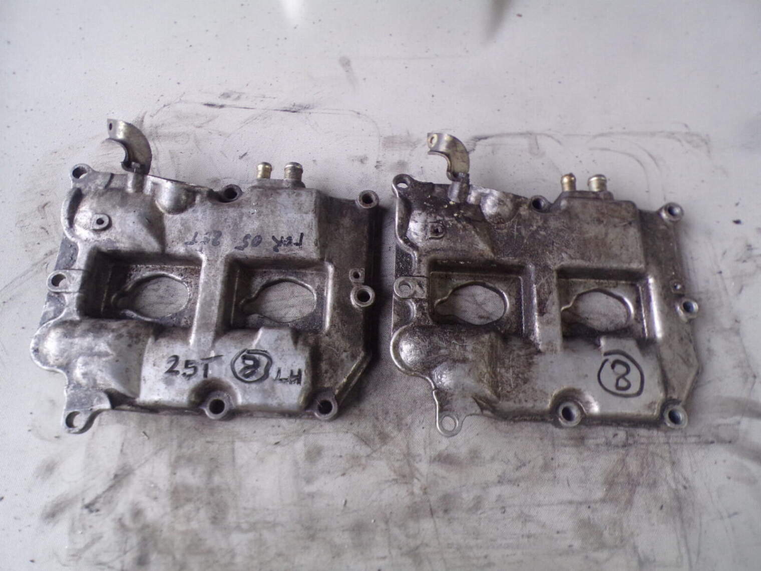 Subaru Impreza Forester 2.5t Ej255 Z Avcs Pokrywa Zaworów Lewa 13278aa270