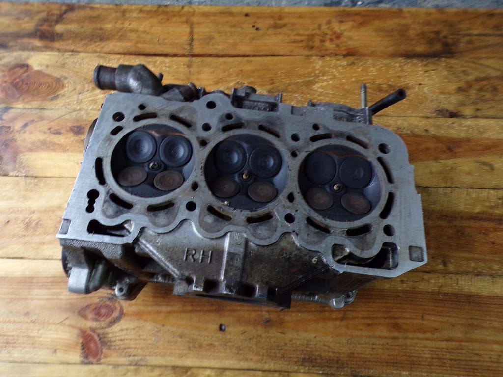 Subaru Outback II H6 3.0b Głowica Prawa Wałek Ez30 Rh J30 002 - obrazek 3