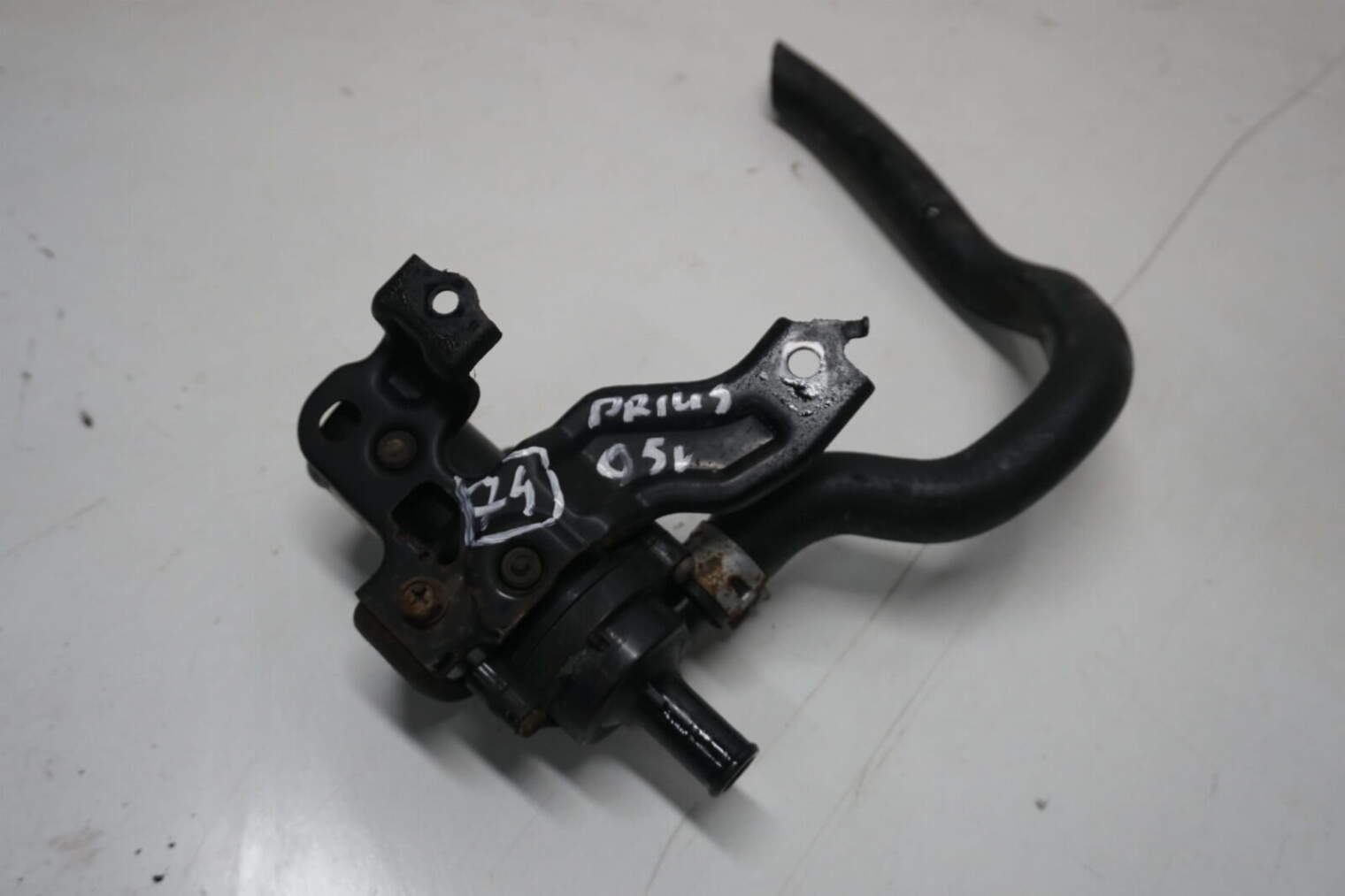 Toyota Prius II Pompa 064100-0951