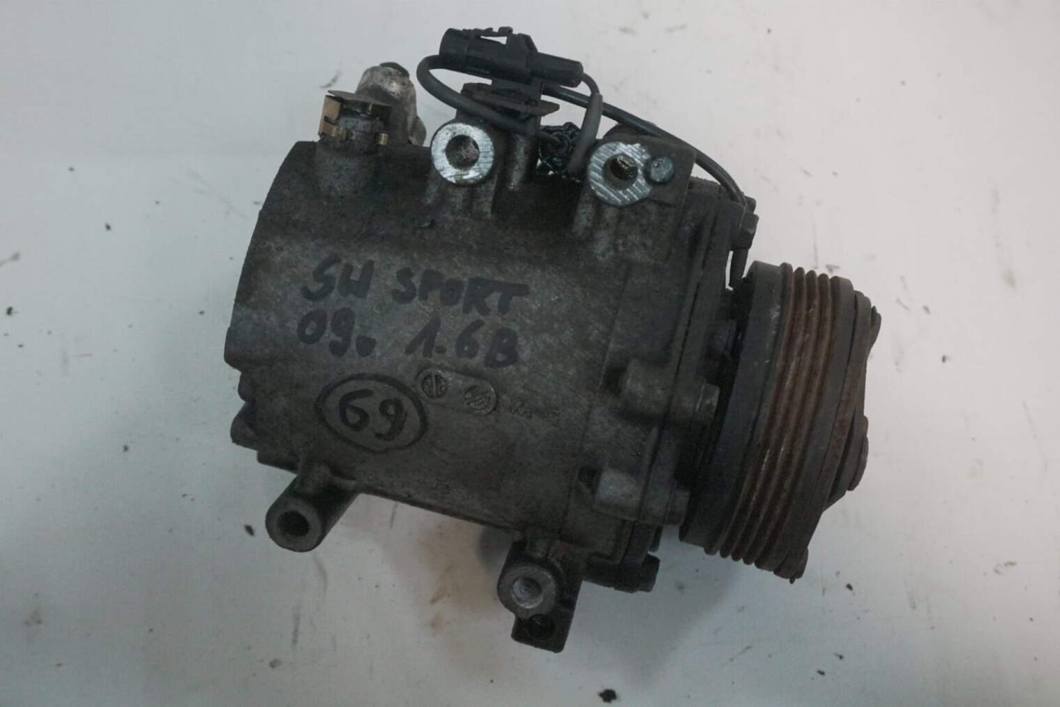 Suzuki Swift Mk6 1.6b Sprężarka Klimatyzacji 95200-62ja0 Nr69