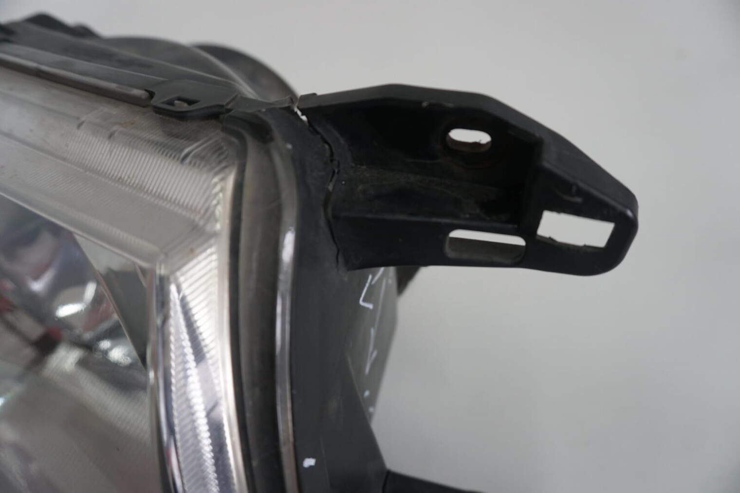Mitsubishi Pajero III Lampa Prawa Przednia Europa Mn133752 - obrazek 7