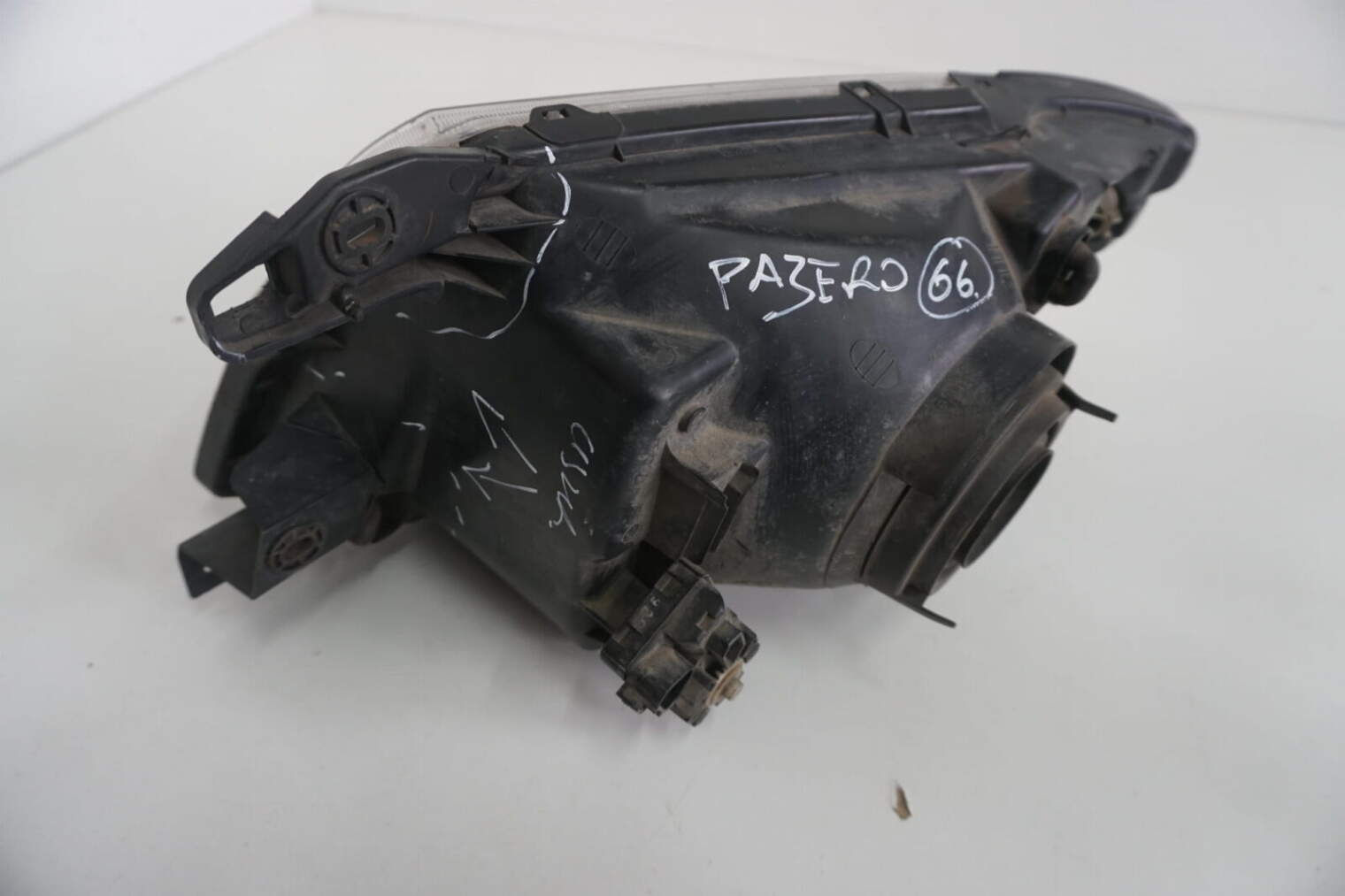 Mitsubishi Pajero III Lampa Prawa Przednia Europa Mn133752 - obrazek 10