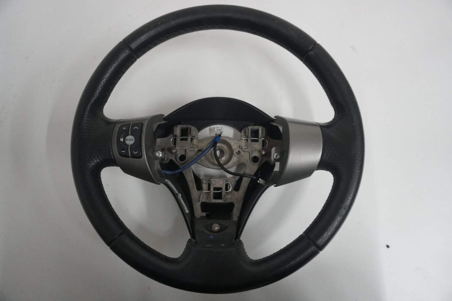 Toyota Yaris II 2009-2012 Lift Kierownica Multifunkcyjna 306679699fka-Ab