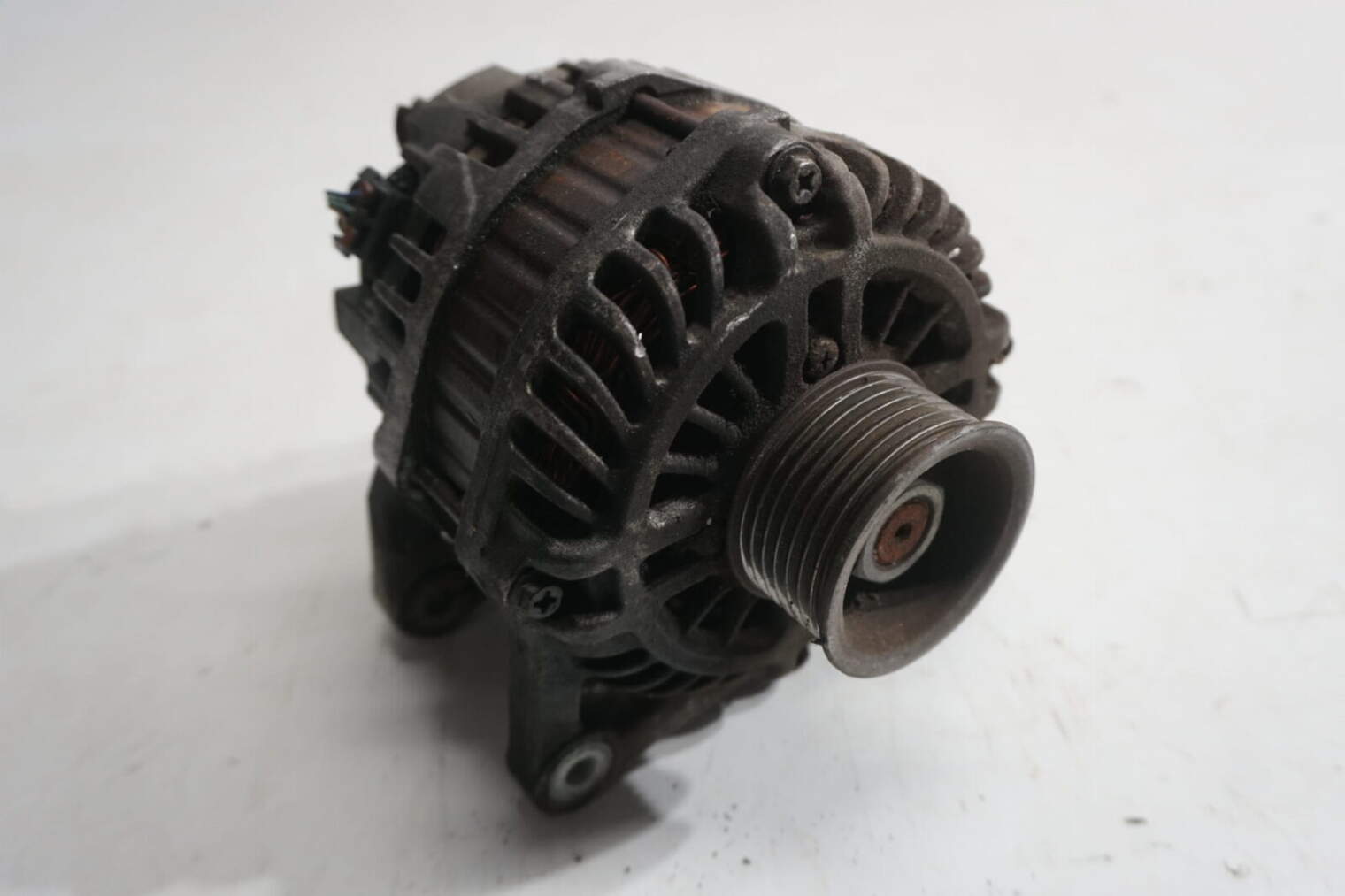 Nissan Note E11 Alternator 23100bc400 1.6benzyna