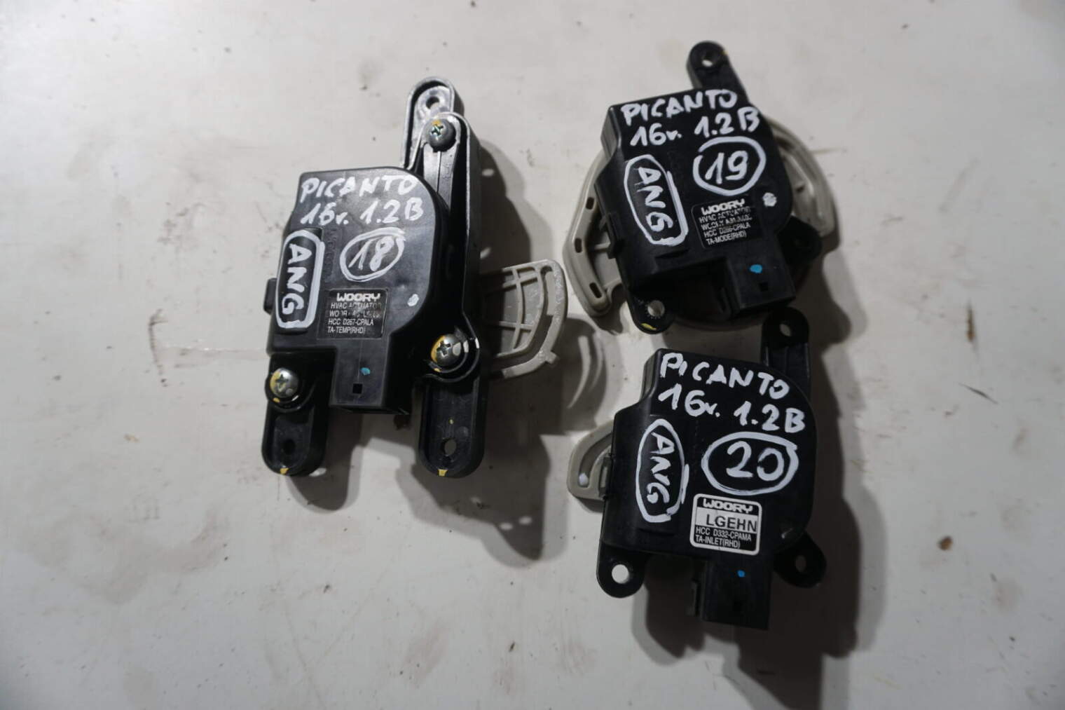 Kia Picanto 2016r Silniczek Nagrzewnicy 971252g000 ; 9712407400