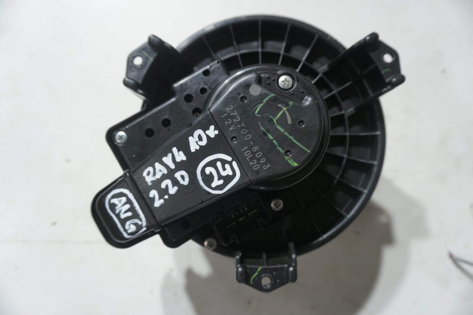 Toyota Rav III 2009r Wentylator Dmuchawy Nagrzewnicy 8710342081