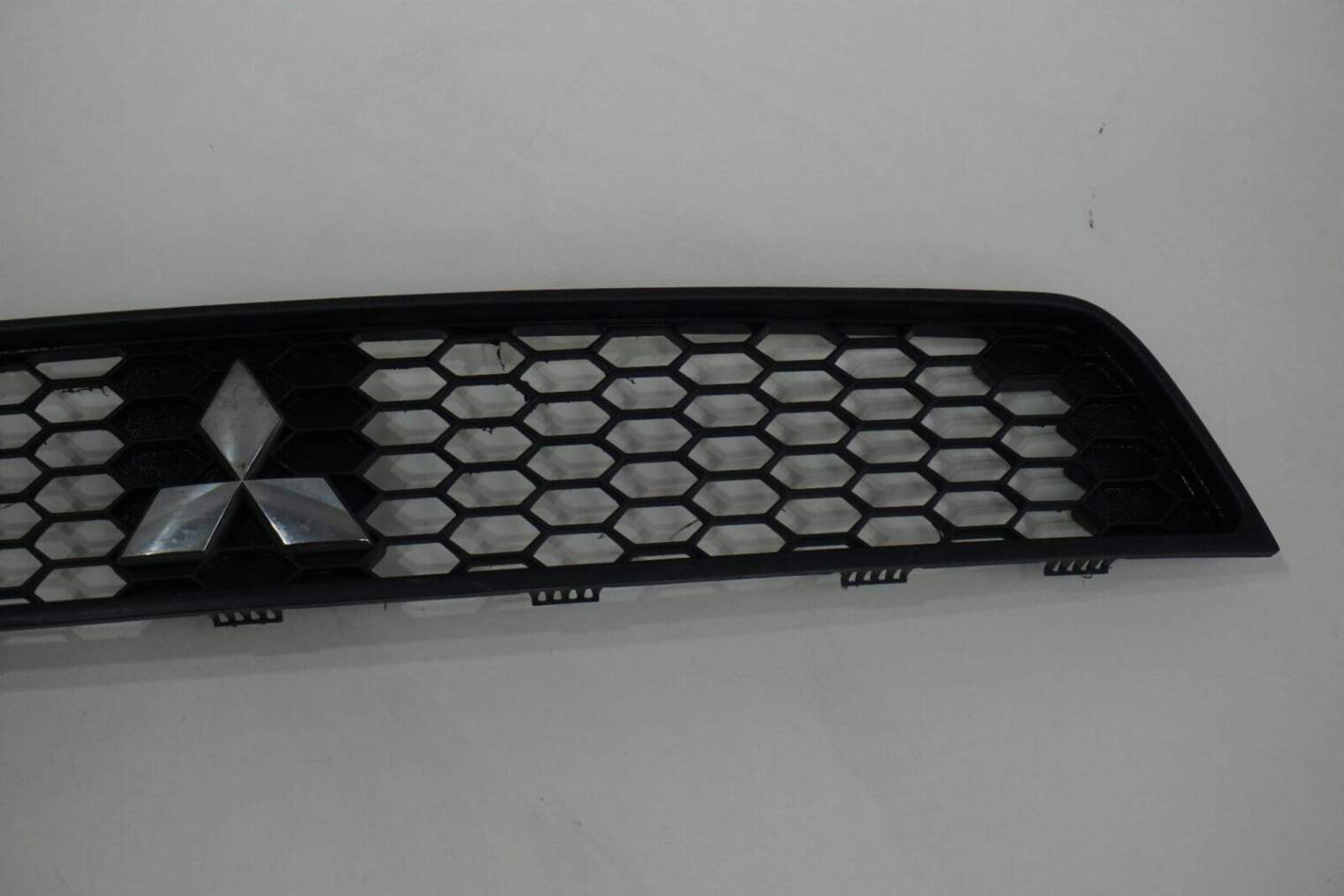 Mitsubishi Colt VI Z30 Lift Atrapa Grill Kratka Zderzaka Emblemat 7450a457 - obrazek 2